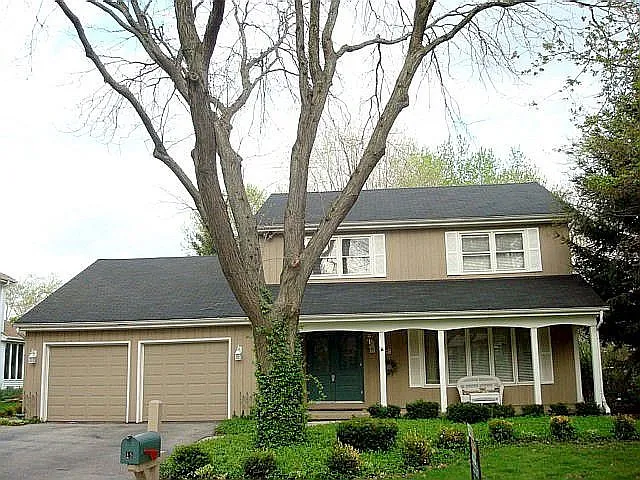 15 N Greenwich Ln photo 1