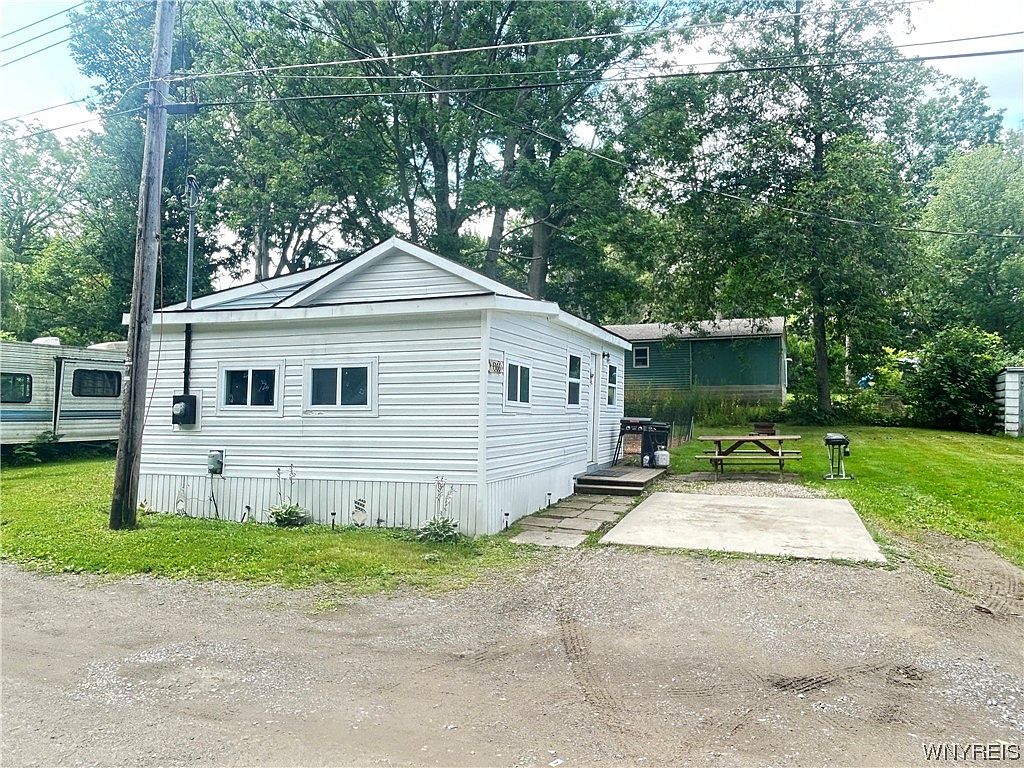 4366 Springbrook Rd W, Castile, NY 14427 | Zillow