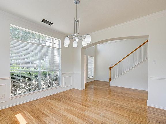 5th image of 14018 White Oak Gardens Dr