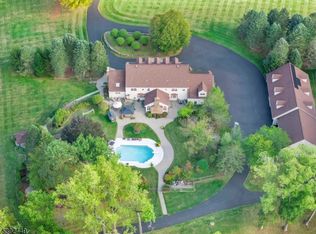 37 Pequest Rd, Andover, NJ 07821