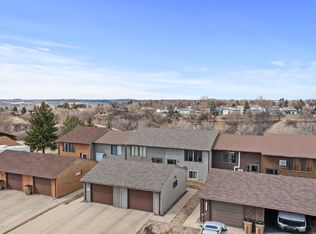 1707 16th St NW, Minot, ND 58703