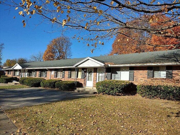 1st image of 4991 Leeper St