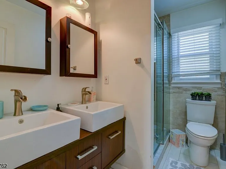 218 Grand St #1 — Photo 9