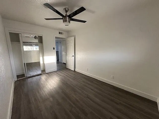 3 bed, 836 sqft, $1,400 — Photo 4