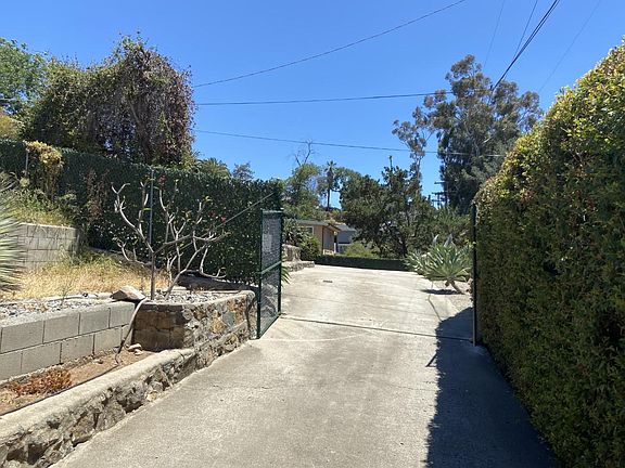 2nd image of 8925 Echo Dr
