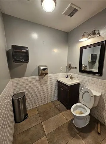 2172 Flatbush Ave — Photo 4