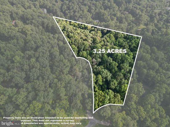 25 Doom Peak Rd, Linden, VA 22642