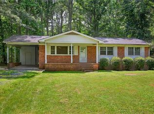 6006 Dehaven Rd, Pleasant Garden, NC 27313