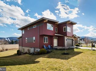 146 Derek Dr, Boalsburg, PA 16827
