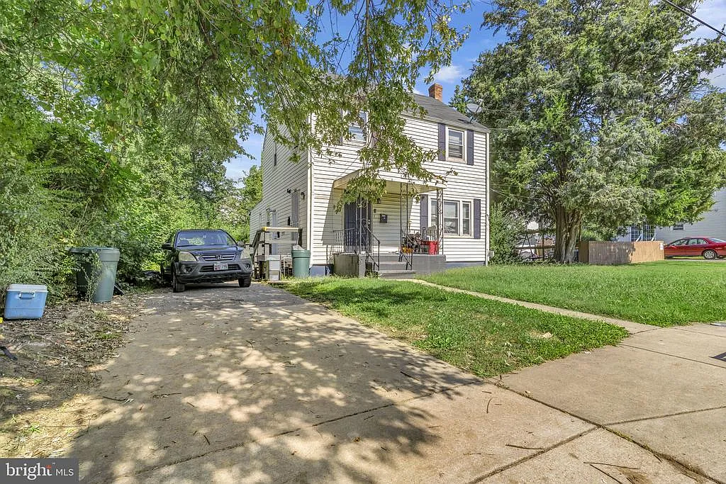 Studio, 1.0 bath, 650 sqft, $945 — Photo 3