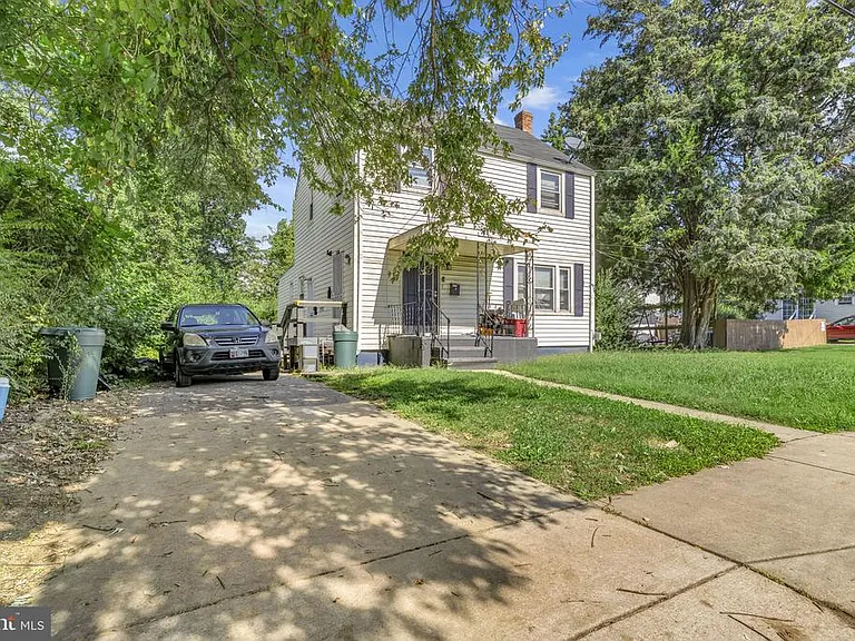 21705 Great Mills Ln #C — Photo 3