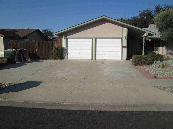 5th image of 841 Yosemite Dr
