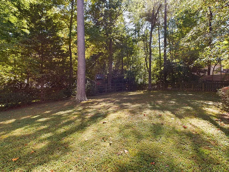10211 Windbluff Dr — Photo 49