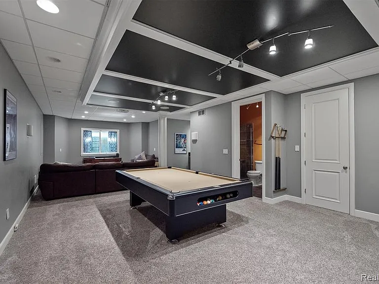 1400 Holland St — Photo 36