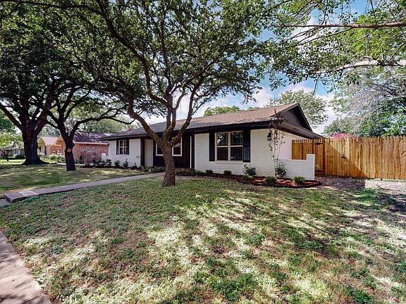 3rd image of 2123 Redondo Dr