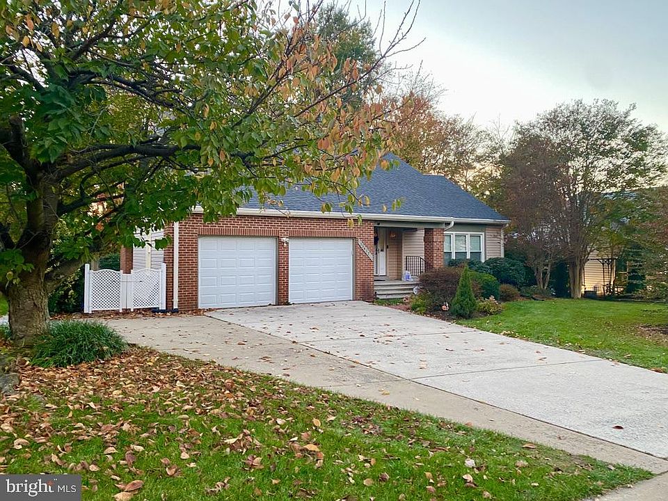 1st image of 13417 Cavalier Woods Dr