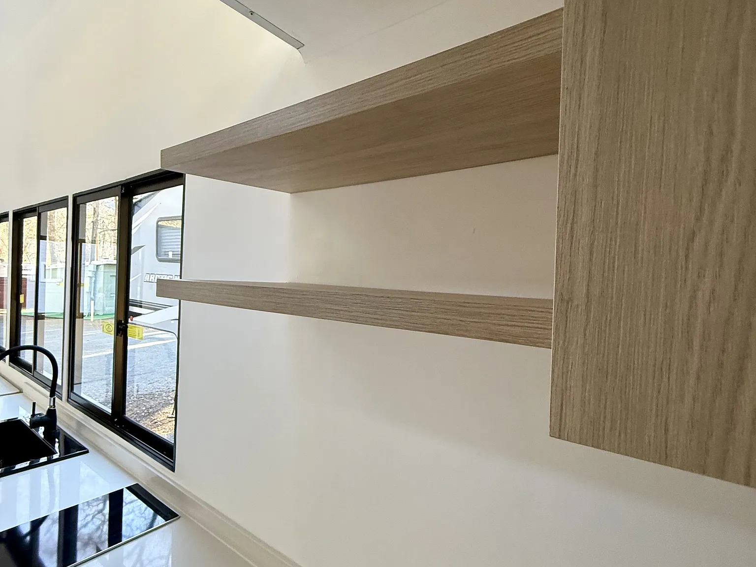 1 bed, 320 sqft, $1,690 — Photo 4