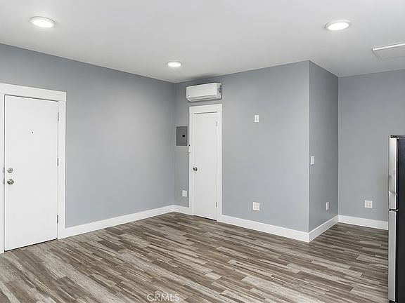 2nd image of 635 Elm Ave APT 15