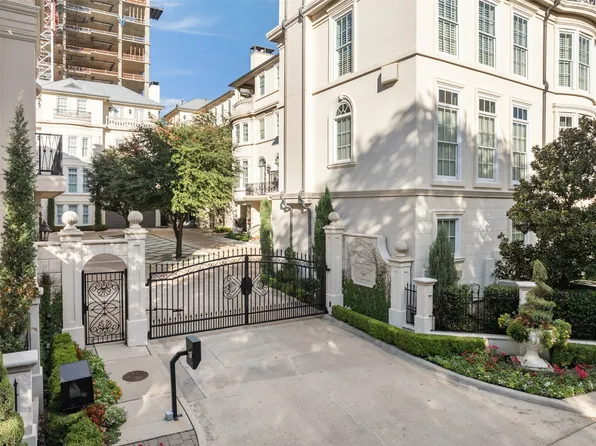 2908 Hood St, Dallas, TX 75219