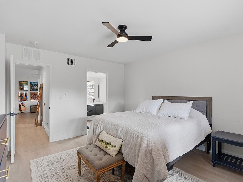 1st image of 645 NW 2nd Avenue