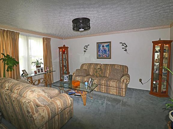 5th image of 4108 Jonquil St