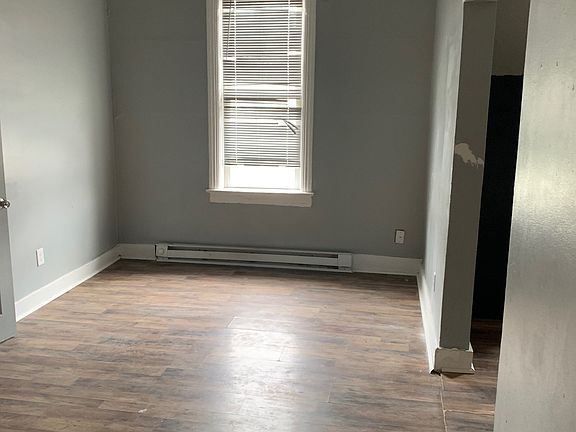 4th image of 430 W Martin St #3