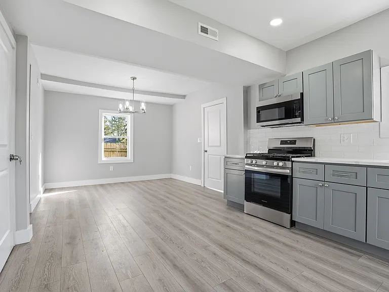 361 N Main St — Photo 12