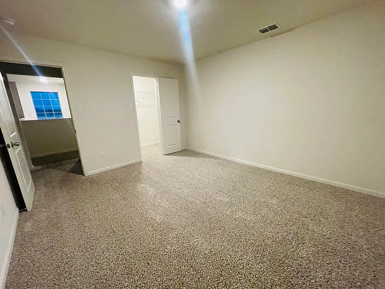 620 Fountain Dr — Photo 17