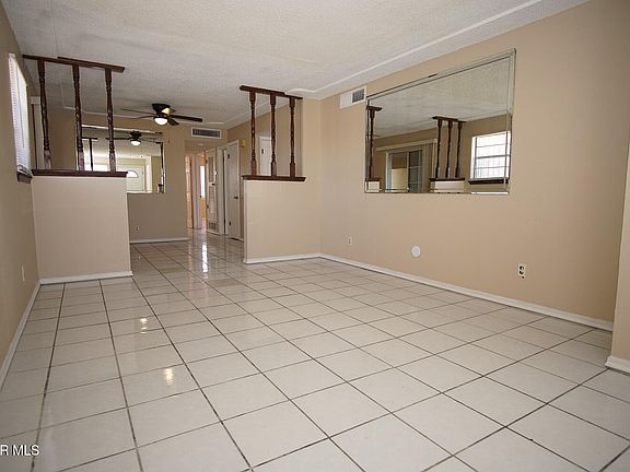 2nd image of 10551 Kinross Ave