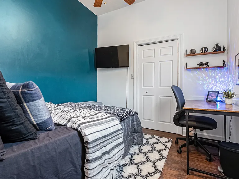 1218 Fischer Ave — Photo 41
