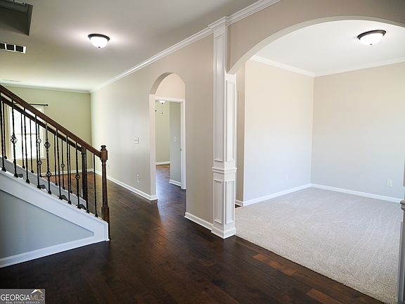 4th image of 151 Rock House Rdg