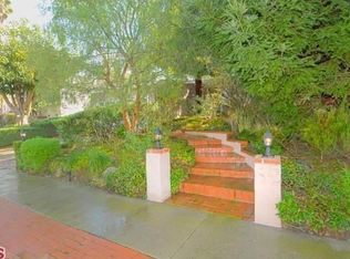 8922 Rayford Dr, Los Angeles, CA 90045