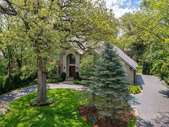 2nd image of 1345 Woodland Dr