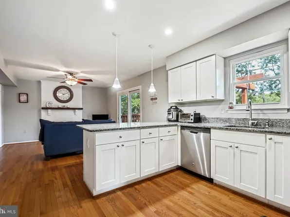 19033 Sedley Ter, Gaithersburg, MD 20879