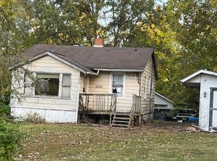 5350 Pin Oak Ln, Decatur, IL 62521