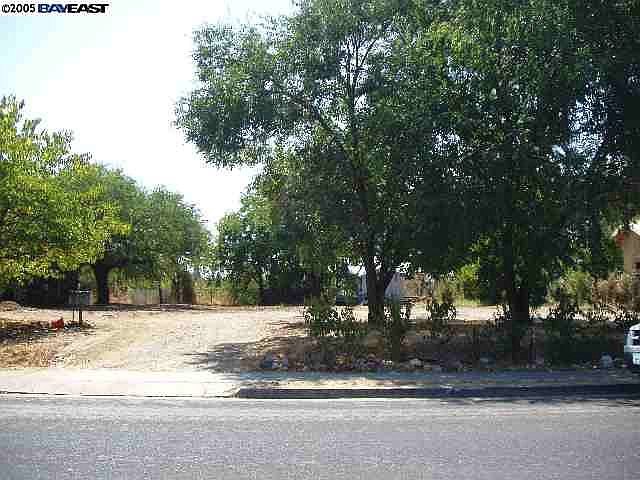 1st image of LOT 2 College Ave