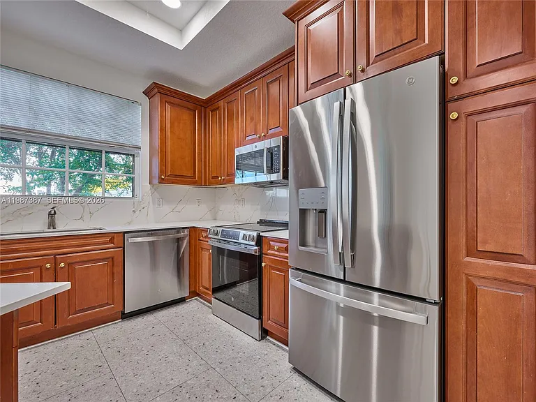 475 Ocean Ridge Way — Photo 11