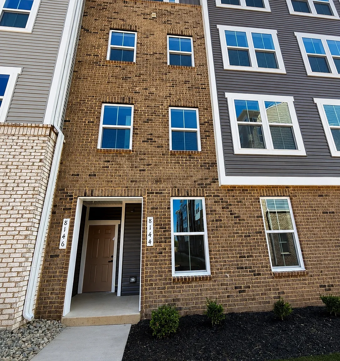 3 bed, 1650 sqft, $3,100 — Photo 1