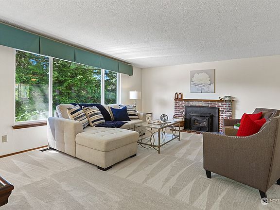 2nd image of 13504 90th Avenue NE