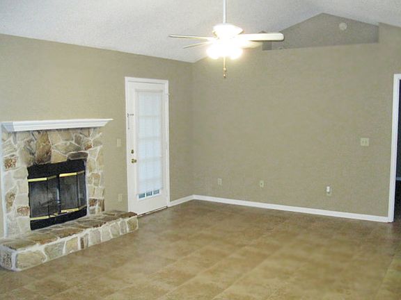 2nd image of 2631 McCormick Woods Dr