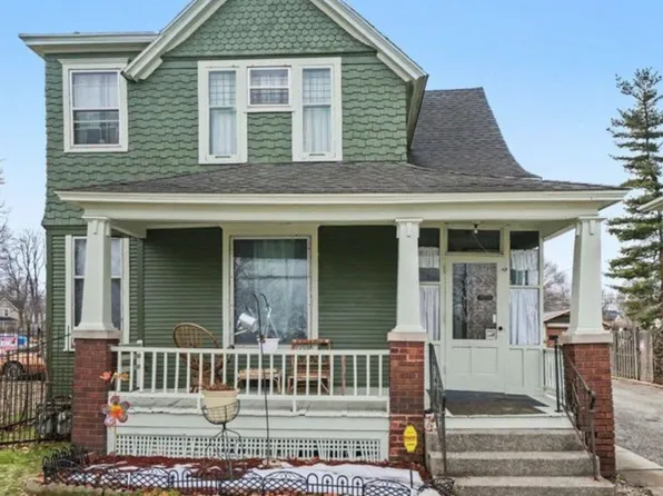 1236 Lincoln Way E, South Bend, IN 46601