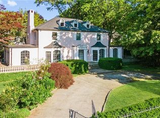 206 Corona Ave, Pelham, NY 10803