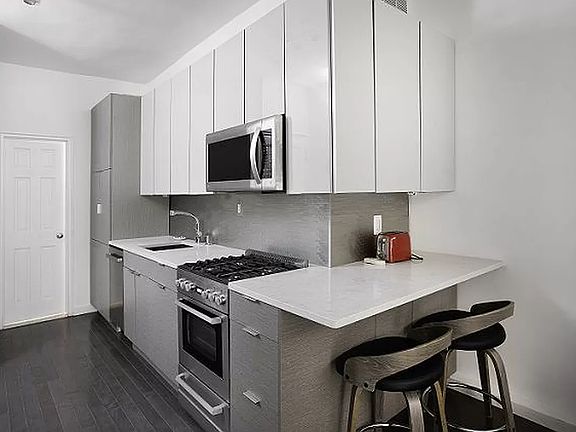 4th image of 343 E 51st St APT 2C