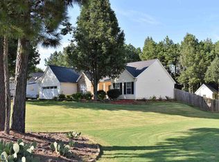433 Winston Manor Dr, Winder, GA 30680
