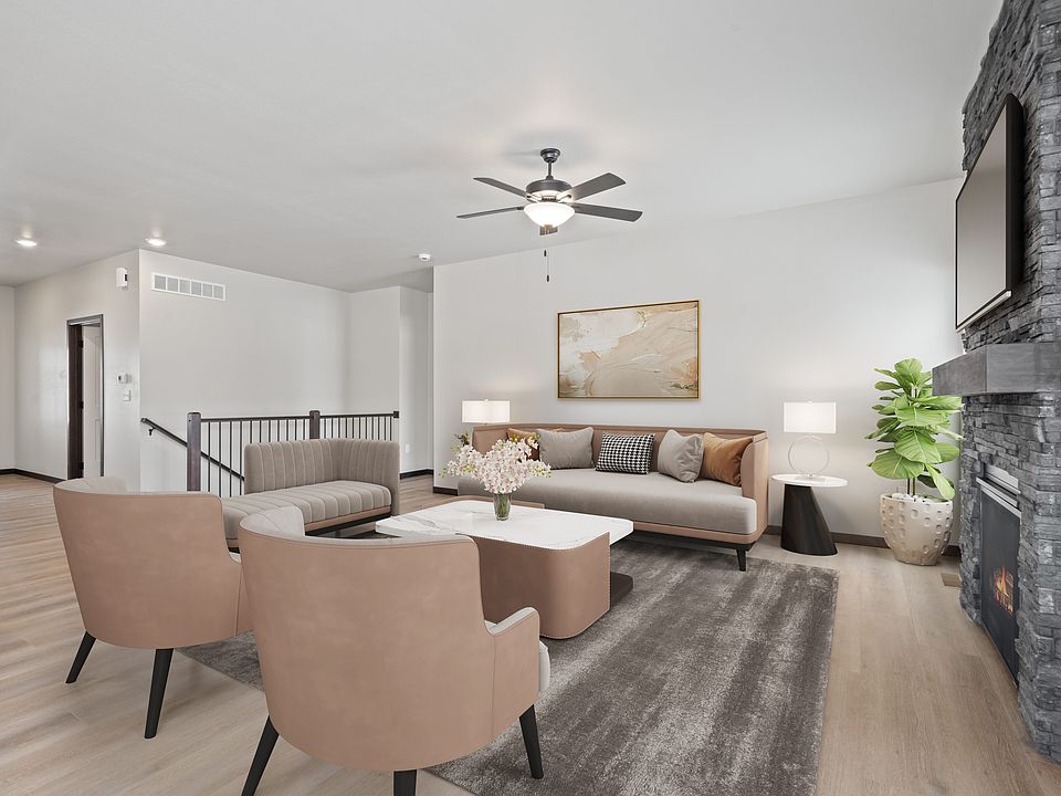 This photo has been virtually staged.