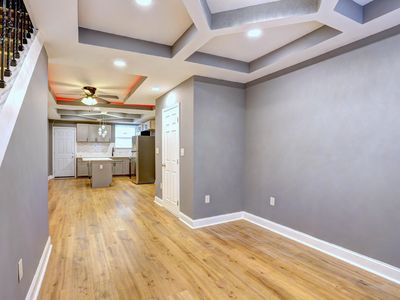 2718 Mura St, Baltimore, MD, 21213