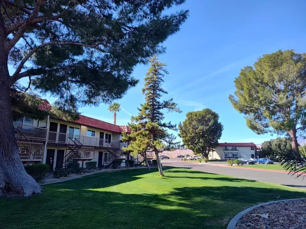 9643 Spyglass Ave Unit 36, Desert Hot Springs, CA 92240