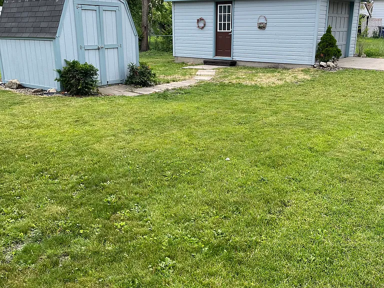 719 N Catherine St — Photo 2