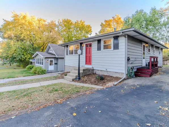 1410 E Fairoaks Ave, Peoria, IL 61603