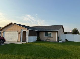 1395 Gemstone St, Othello, WA 99344